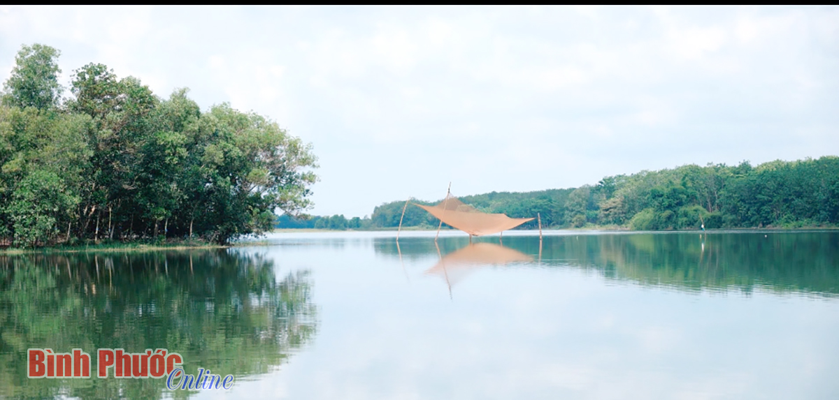 Thanh bình trên sông nước Đồng Phú