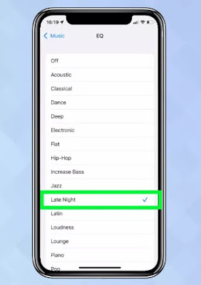 Cách tăng âm lượng trên Iphone bằng cách chọn late night