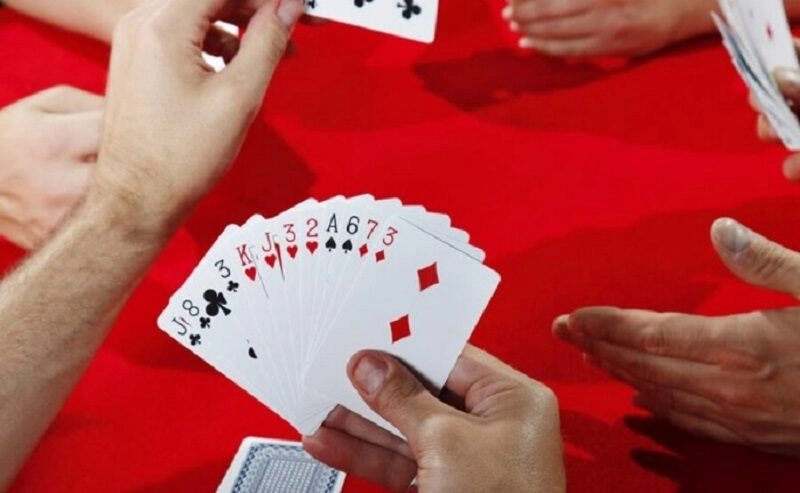 Cách chơi game đánh bài Tiến Lên Miền Trung từ cơ bản đến nâng cao