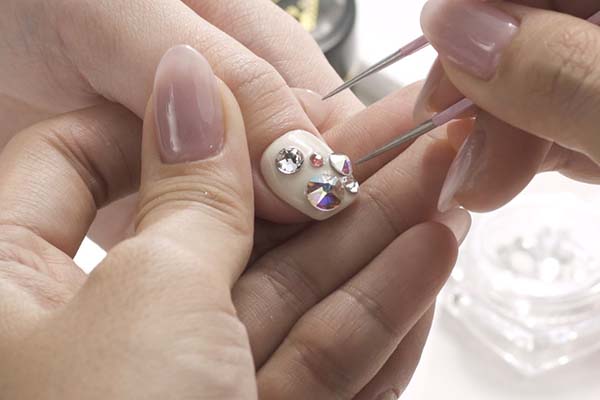 Sự Phát Triển Mạnh Mẽ Của Nghề Nail Trong Những Năm Gần Đây