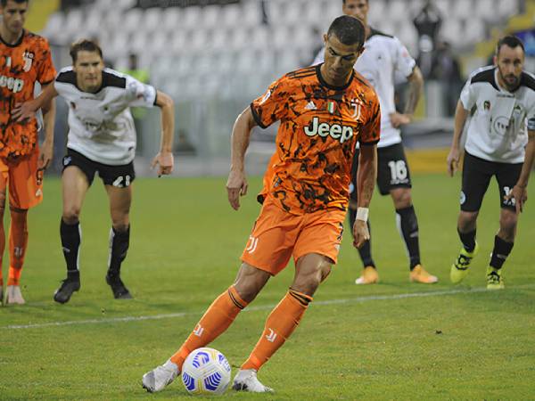 đá panenka là gì